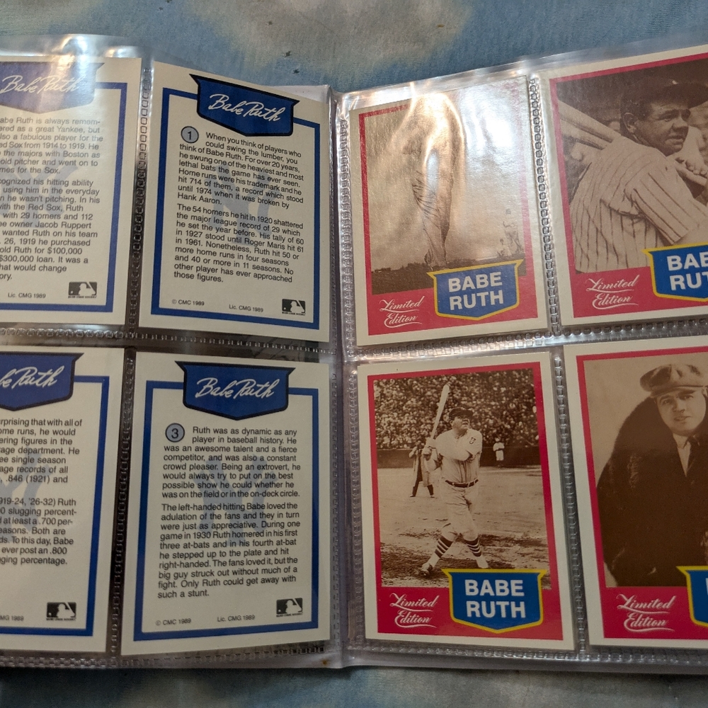 Babe Ruth Yankees Striped Binder - Picture 3 of 10